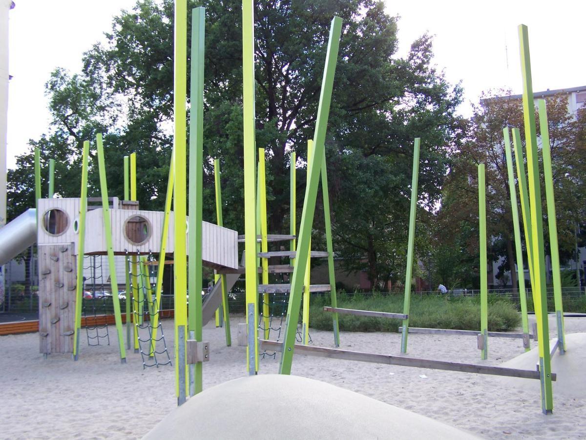 Courtyard Apartment Berlin Bagian luar foto